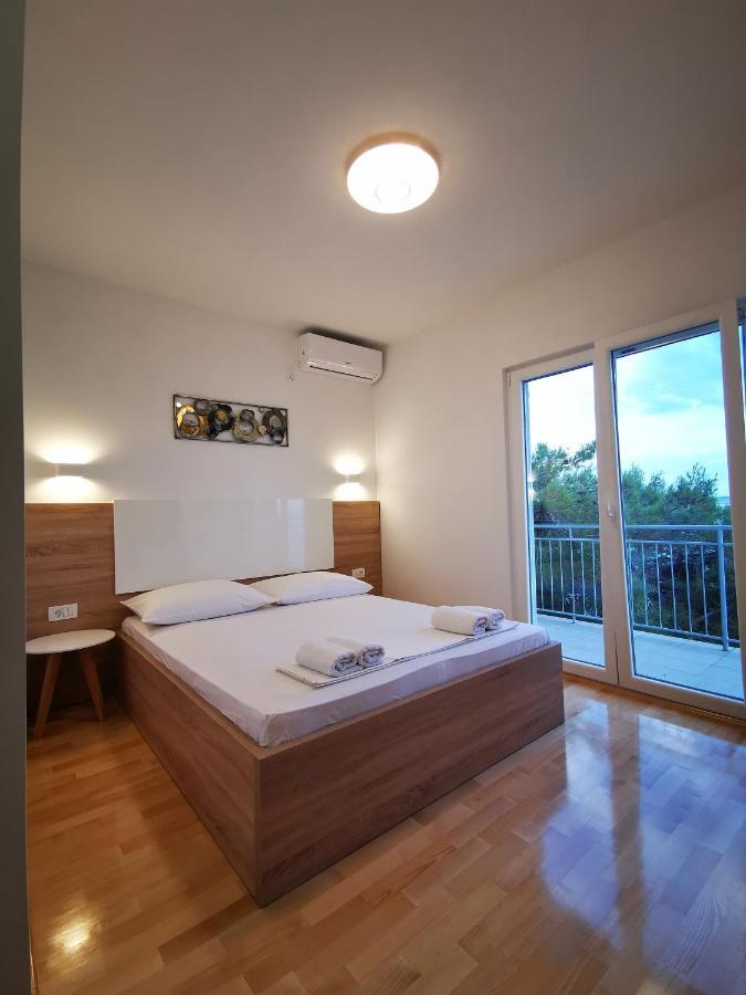 Apartments And Rooms Kod Mate Tribanj-Kruscica Exterior foto