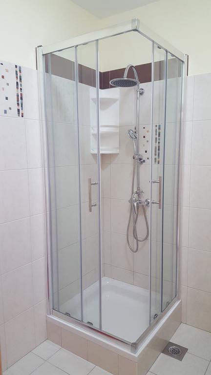 Apartments And Rooms Kod Mate Tribanj-Kruscica Exterior foto